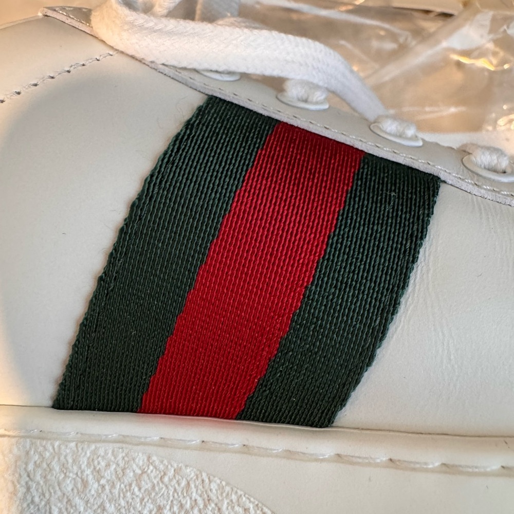 Brand New in Box Women’s Gucci Ace Embroidered Bee Sneakers Bianco Size 39 - Picture 15 of 16